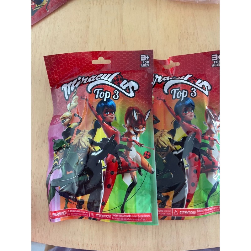 Play Mat - Figura Cat Noir da Série Miraculous