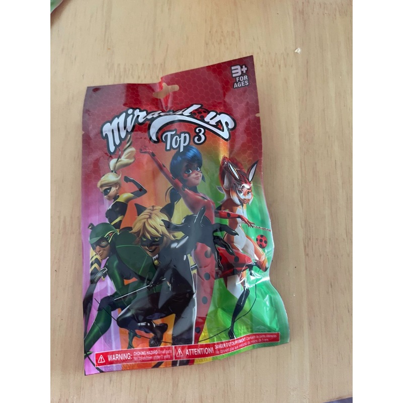 Figura Cat Noir da Série Mirac - Play Mat avaliação e preço